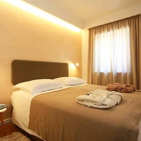 Apartment Lotos *