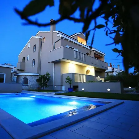 Apartment Lotos Zadar