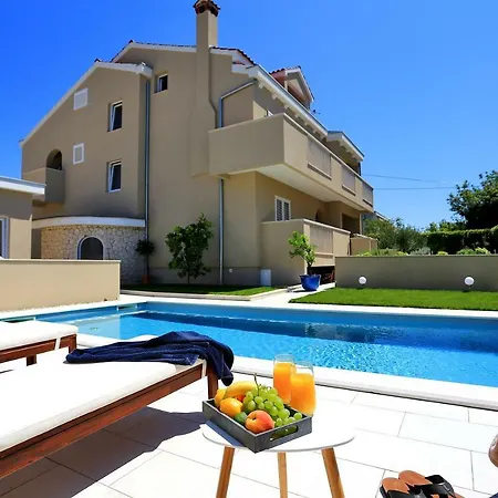 Apartment Lotos Zadar
