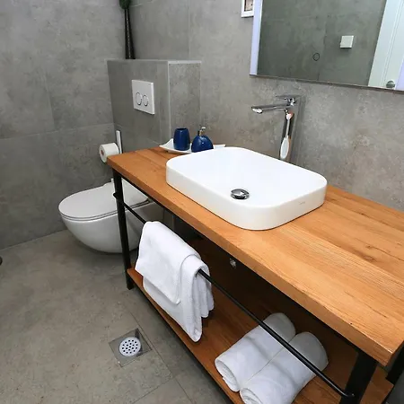Lotos Apartment