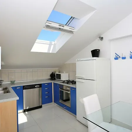 Apartment Lotos