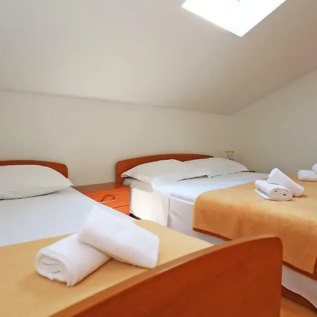 Lotos Apartment