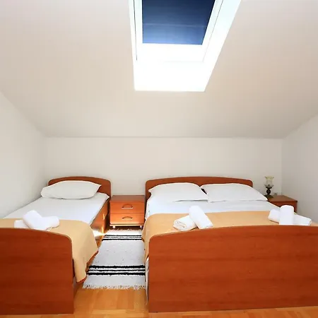 Lotos Apartment