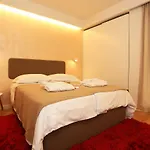 Lotos 扎达尔