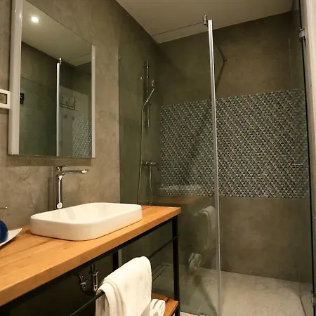 Lotos Апартаменты *