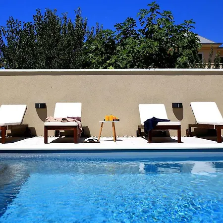 Апартаменты Lotos