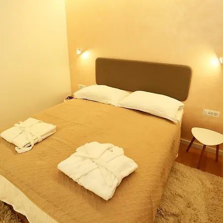 Апартаменты Lotos *