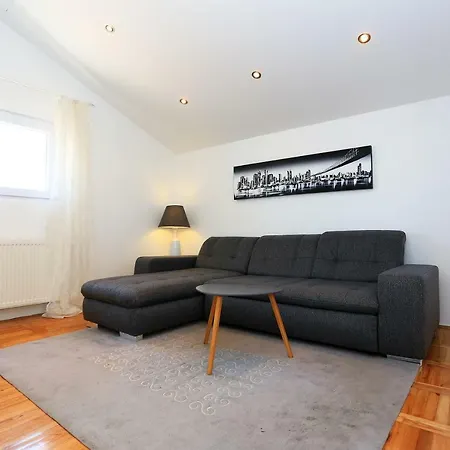 Lotos Апартаменты Задар